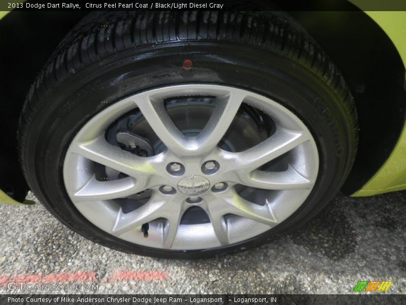 Citrus Peel Pearl Coat / Black/Light Diesel Gray 2013 Dodge Dart Rallye