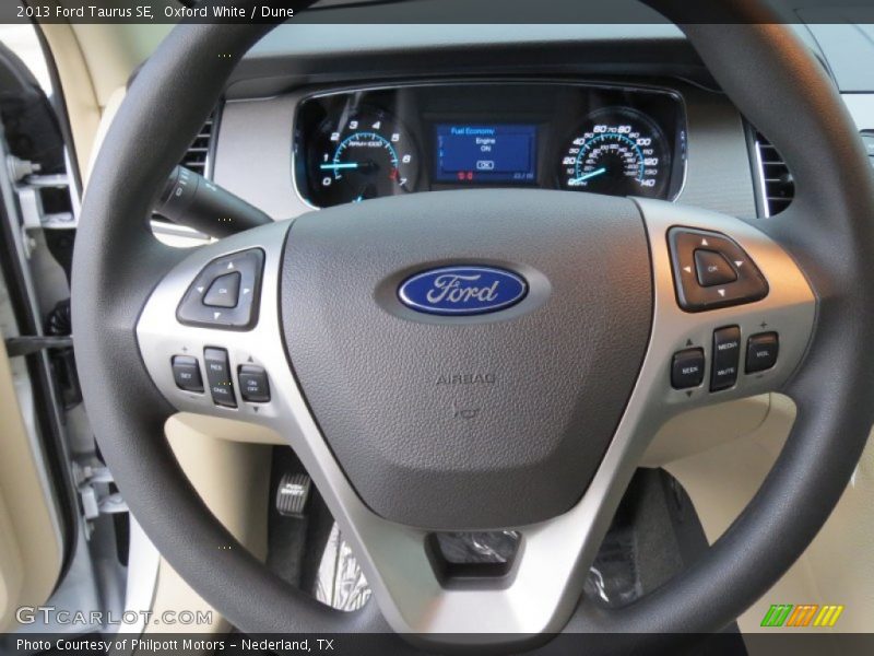 Oxford White / Dune 2013 Ford Taurus SE