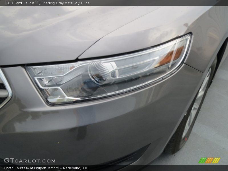 Sterling Gray Metallic / Dune 2013 Ford Taurus SE