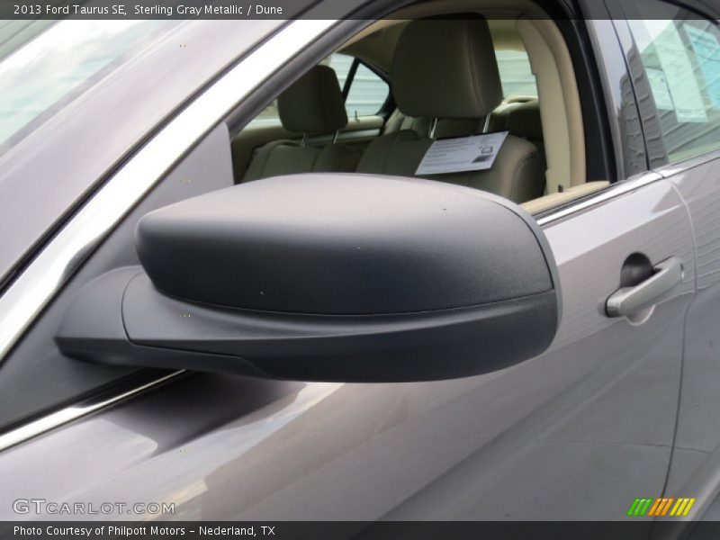 Sterling Gray Metallic / Dune 2013 Ford Taurus SE