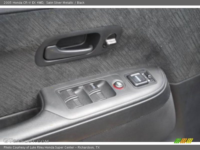 Satin Silver Metallic / Black 2005 Honda CR-V EX 4WD