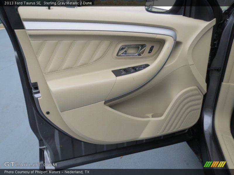Sterling Gray Metallic / Dune 2013 Ford Taurus SE