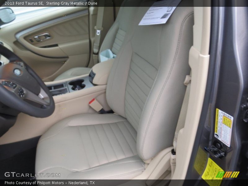 Sterling Gray Metallic / Dune 2013 Ford Taurus SE