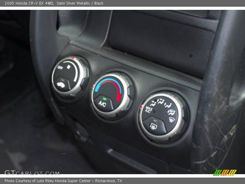 Satin Silver Metallic / Black 2005 Honda CR-V EX 4WD