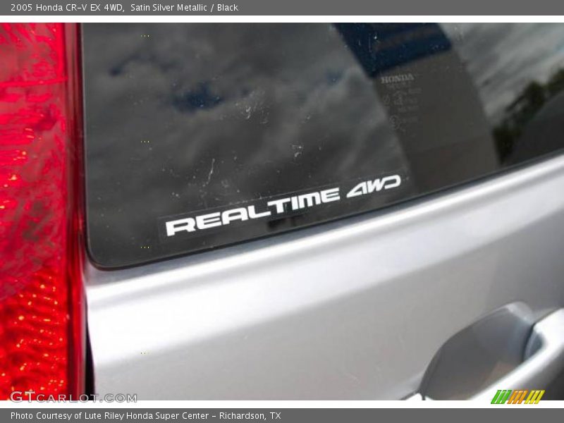 Satin Silver Metallic / Black 2005 Honda CR-V EX 4WD