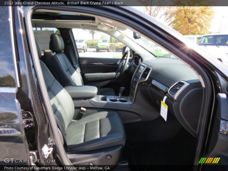 Brilliant Black Crystal Pearl / Black 2013 Jeep Grand Cherokee Altitude