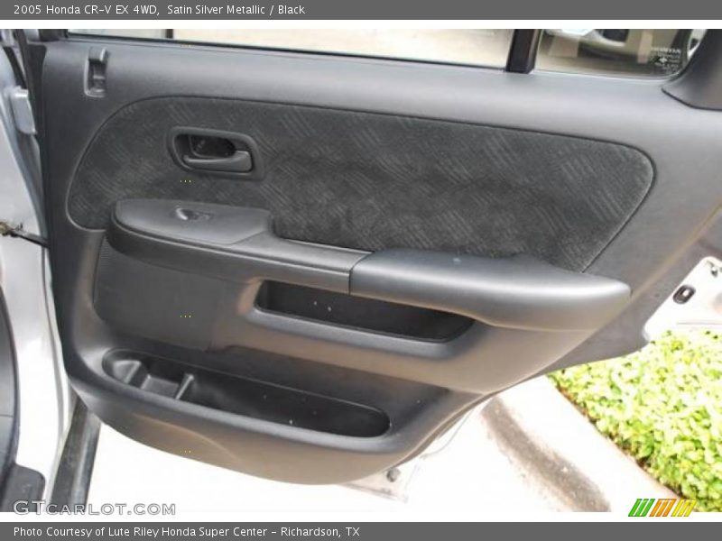 Satin Silver Metallic / Black 2005 Honda CR-V EX 4WD