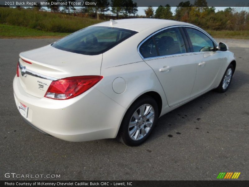 White Diamond Tricoat / Ebony 2013 Buick Regal