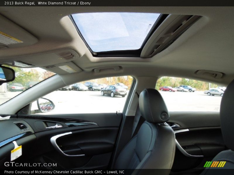 White Diamond Tricoat / Ebony 2013 Buick Regal