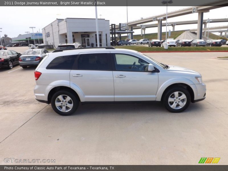 Bright Silver Metallic / Black 2011 Dodge Journey Mainstreet