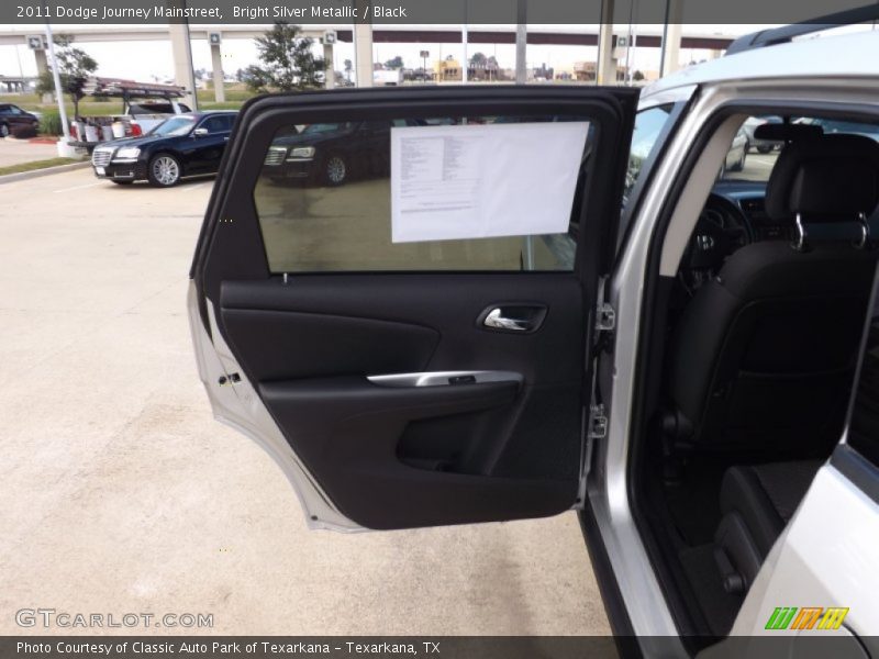 Bright Silver Metallic / Black 2011 Dodge Journey Mainstreet