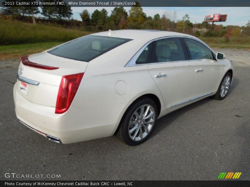 White Diamond Tricoat / Shale/Cocoa 2013 Cadillac XTS Premium FWD