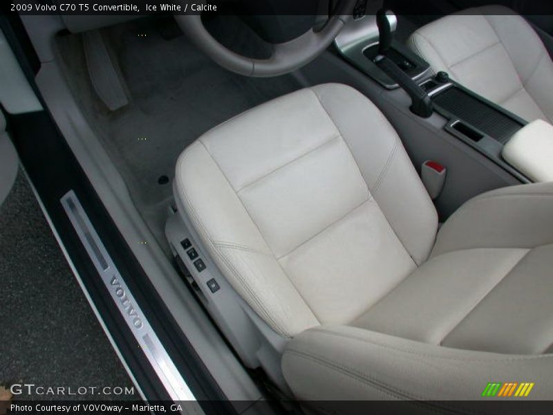 Ice White / Calcite 2009 Volvo C70 T5 Convertible