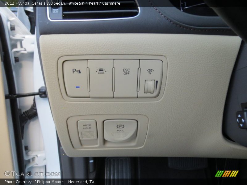 White Satin Pearl / Cashmere 2012 Hyundai Genesis 3.8 Sedan