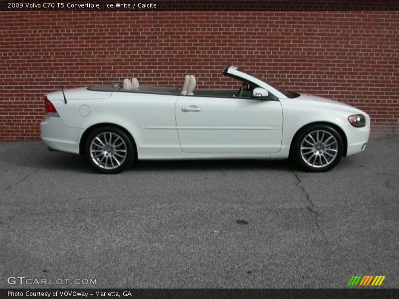 Ice White / Calcite 2009 Volvo C70 T5 Convertible