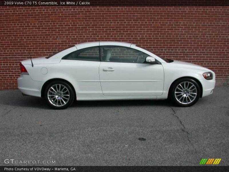 Ice White / Calcite 2009 Volvo C70 T5 Convertible