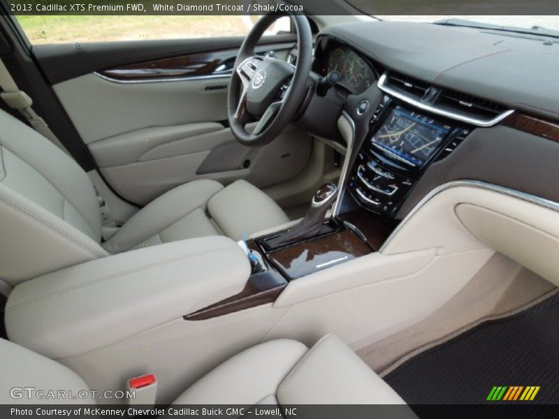 White Diamond Tricoat / Shale/Cocoa 2013 Cadillac XTS Premium FWD