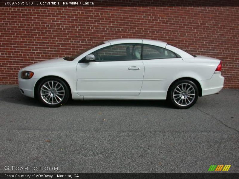 Ice White / Calcite 2009 Volvo C70 T5 Convertible