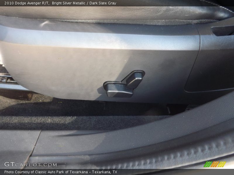 Bright Silver Metallic / Dark Slate Gray 2010 Dodge Avenger R/T