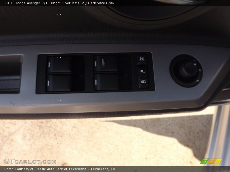 Bright Silver Metallic / Dark Slate Gray 2010 Dodge Avenger R/T