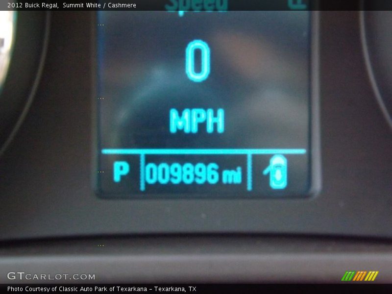 Summit White / Cashmere 2012 Buick Regal