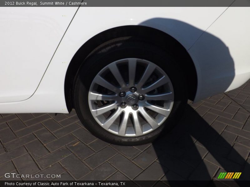 Summit White / Cashmere 2012 Buick Regal