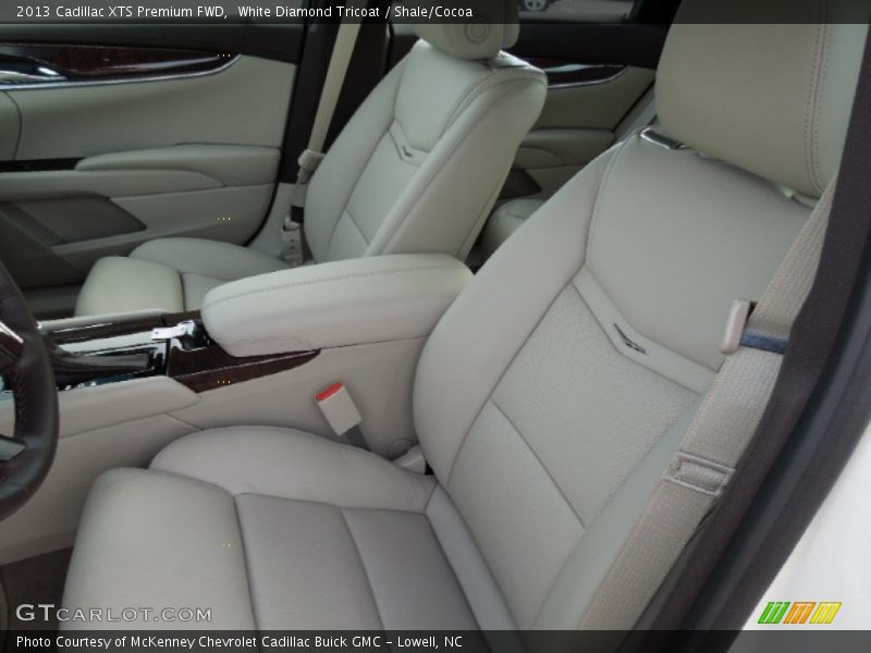 White Diamond Tricoat / Shale/Cocoa 2013 Cadillac XTS Premium FWD