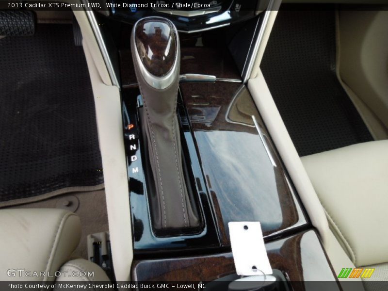 White Diamond Tricoat / Shale/Cocoa 2013 Cadillac XTS Premium FWD