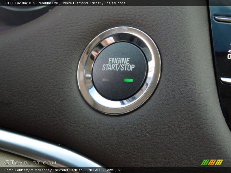 White Diamond Tricoat / Shale/Cocoa 2013 Cadillac XTS Premium FWD