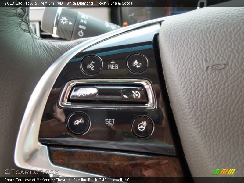 White Diamond Tricoat / Shale/Cocoa 2013 Cadillac XTS Premium FWD