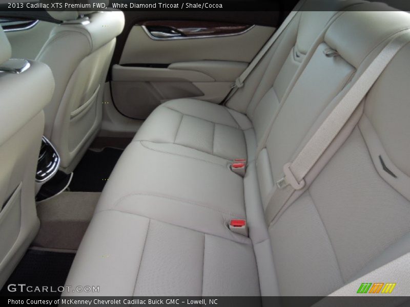 White Diamond Tricoat / Shale/Cocoa 2013 Cadillac XTS Premium FWD