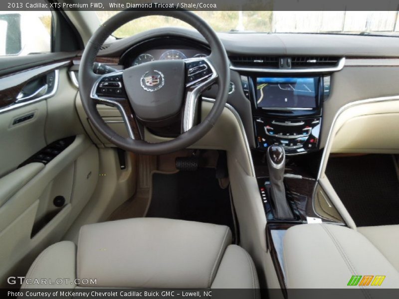 White Diamond Tricoat / Shale/Cocoa 2013 Cadillac XTS Premium FWD