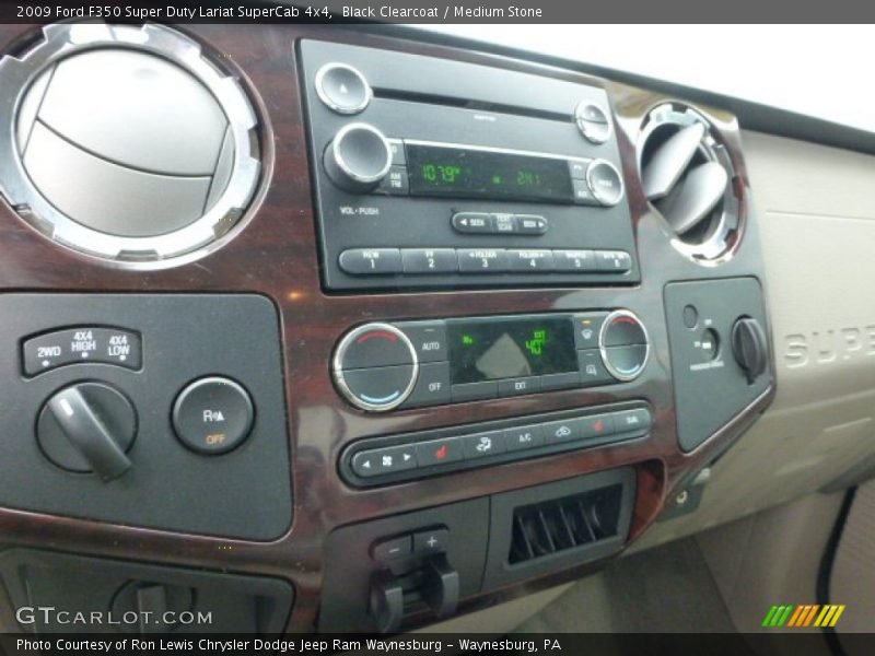 Controls of 2009 F350 Super Duty Lariat SuperCab 4x4