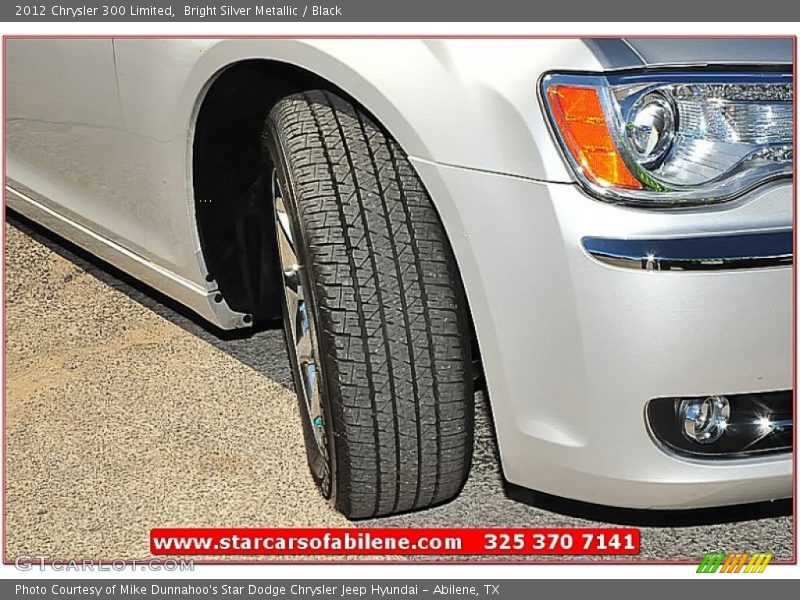 Bright Silver Metallic / Black 2012 Chrysler 300 Limited