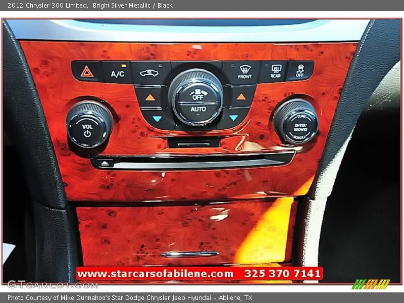 Bright Silver Metallic / Black 2012 Chrysler 300 Limited