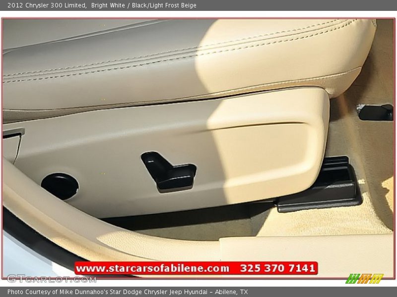 Bright White / Black/Light Frost Beige 2012 Chrysler 300 Limited