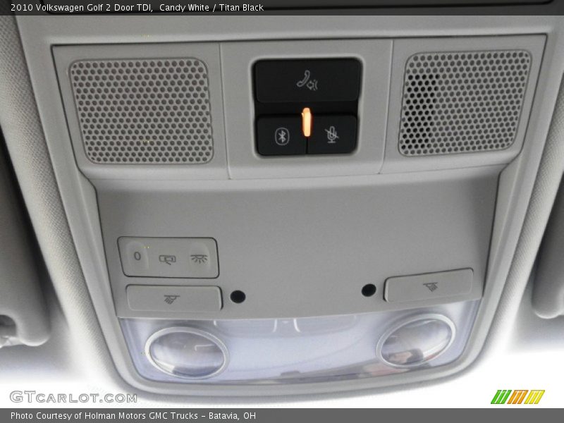 Candy White / Titan Black 2010 Volkswagen Golf 2 Door TDI