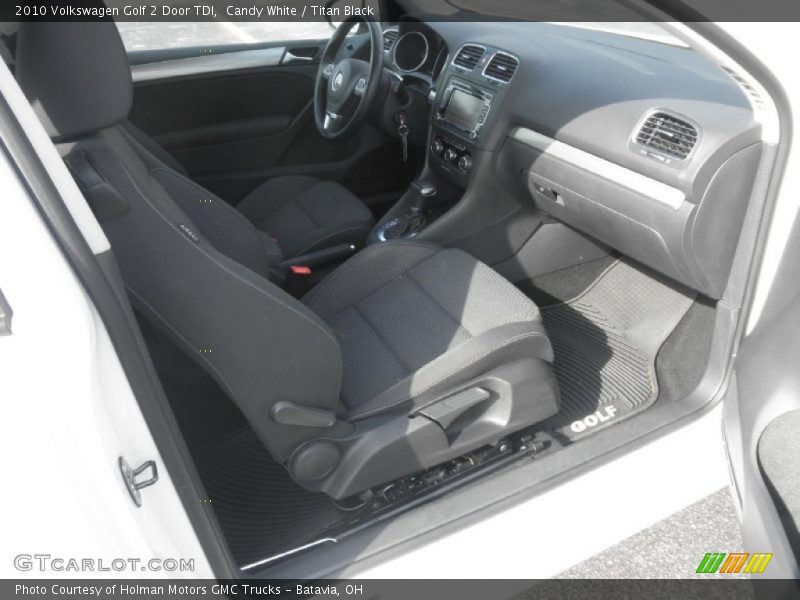 Candy White / Titan Black 2010 Volkswagen Golf 2 Door TDI
