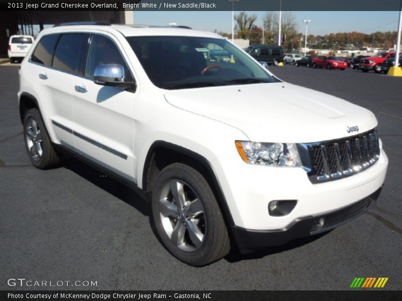 Bright White / New Saddle/Black 2013 Jeep Grand Cherokee Overland