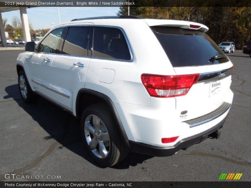 Bright White / New Saddle/Black 2013 Jeep Grand Cherokee Overland