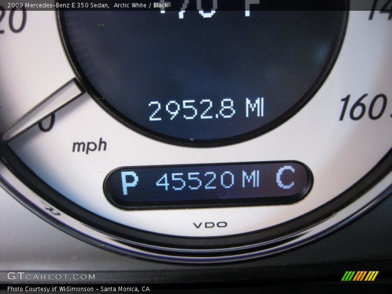 Arctic White / Black 2009 Mercedes-Benz E 350 Sedan