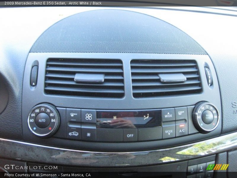 Arctic White / Black 2009 Mercedes-Benz E 350 Sedan