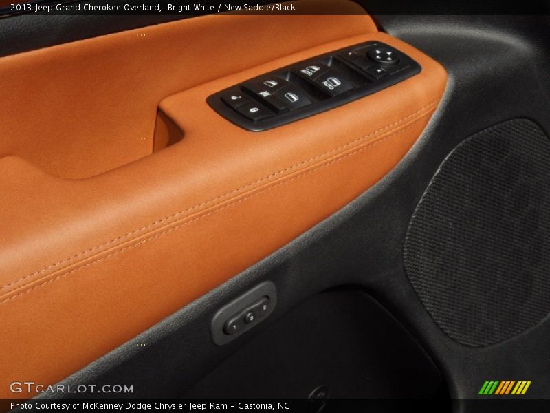 Bright White / New Saddle/Black 2013 Jeep Grand Cherokee Overland