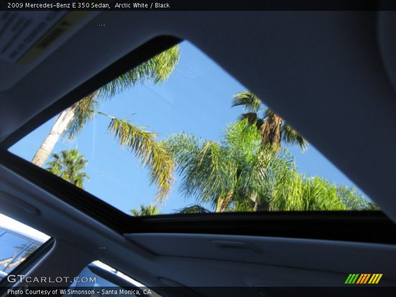 Arctic White / Black 2009 Mercedes-Benz E 350 Sedan