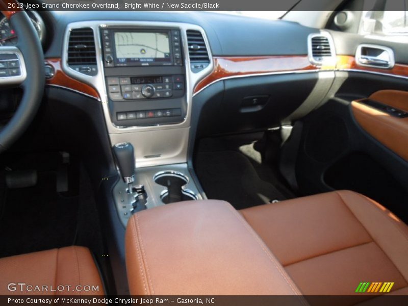 Bright White / New Saddle/Black 2013 Jeep Grand Cherokee Overland