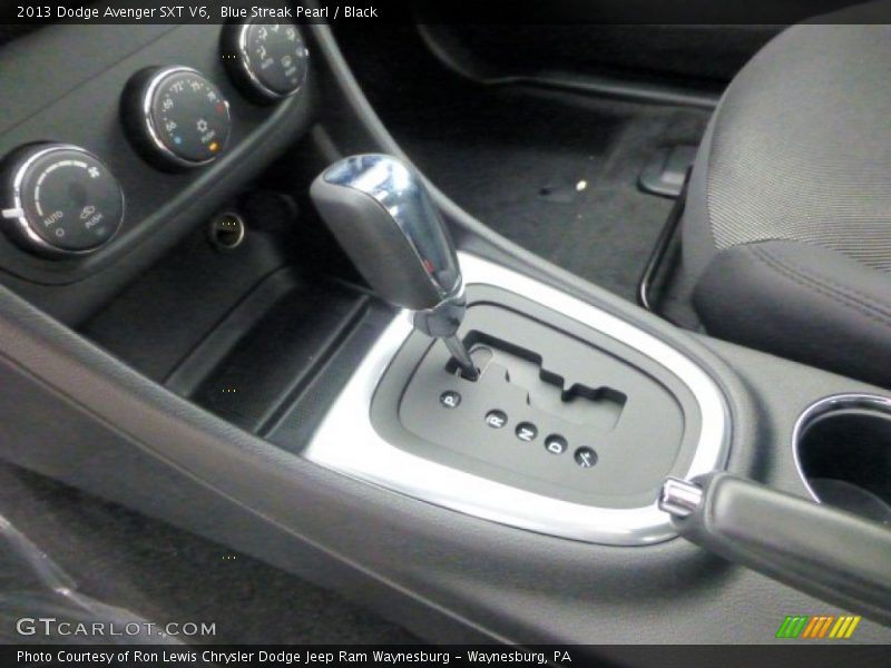Blue Streak Pearl / Black 2013 Dodge Avenger SXT V6