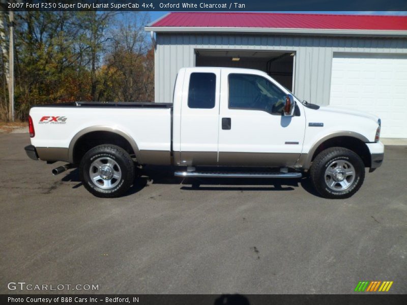 Oxford White Clearcoat / Tan 2007 Ford F250 Super Duty Lariat SuperCab 4x4