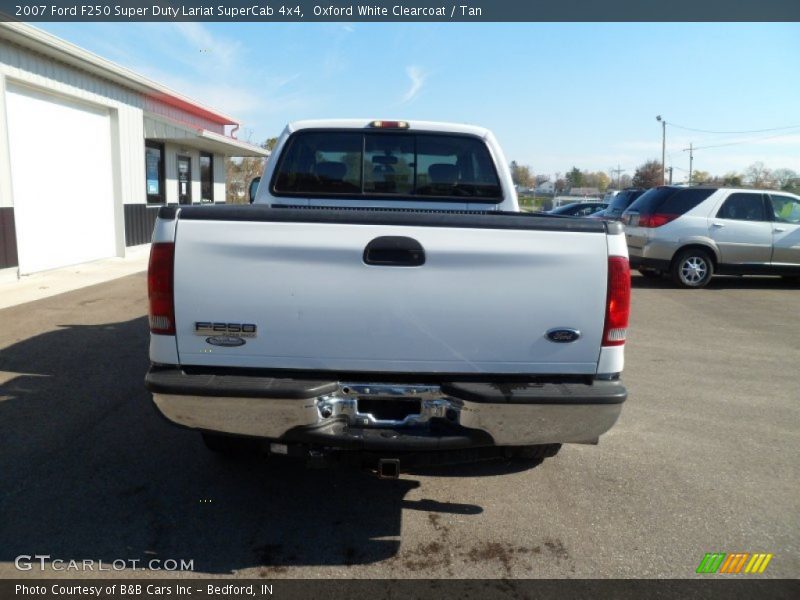 Oxford White Clearcoat / Tan 2007 Ford F250 Super Duty Lariat SuperCab 4x4