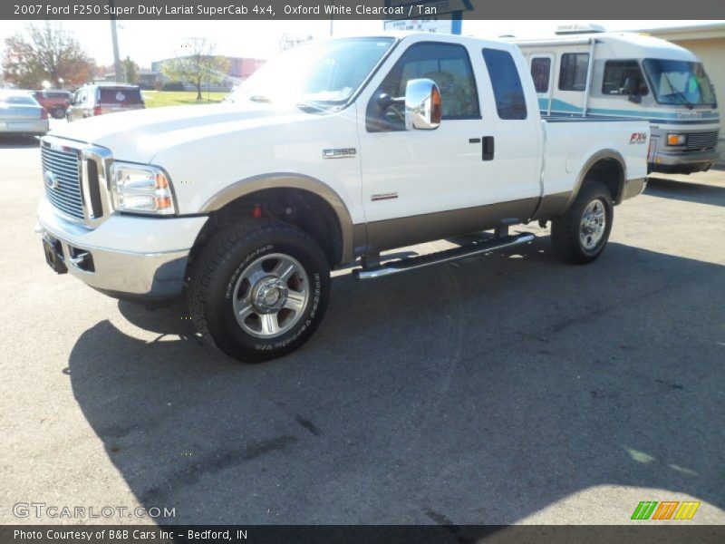 Oxford White Clearcoat / Tan 2007 Ford F250 Super Duty Lariat SuperCab 4x4