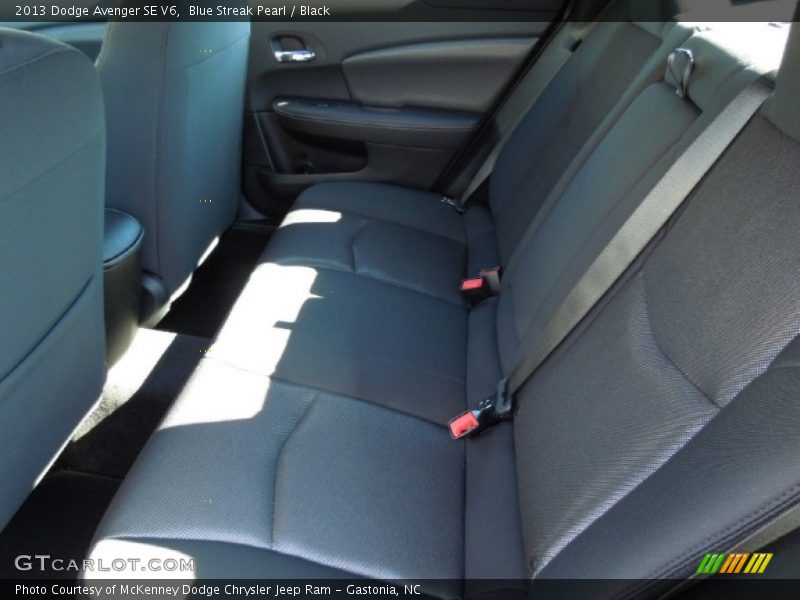 Blue Streak Pearl / Black 2013 Dodge Avenger SE V6